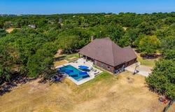 391 Sandpiper Drive, Weatherford, TX 76088