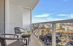 18001 Collins Ave, Sunny Isles Beach, FL 33160