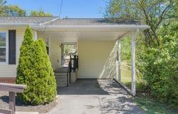 3268 Read Mountain Rd, Roanoke, VA 24019