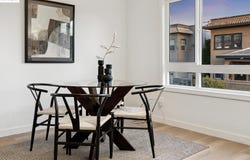 904 41st St, Oakland, CA 94608