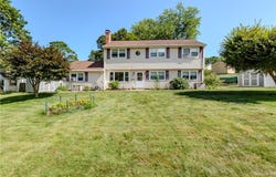 22 Bourbon Place, Warwick, RI 02888