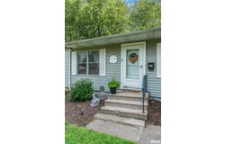 1155 46TH Avenue, East Moline, IL 61244