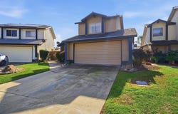 1205 E Ferguson Avenue, Visalia, CA 93292