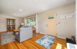 712 W NORTHCREST Avenue, Peoria, IL 61614