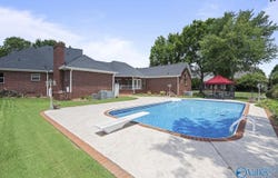 2852 Hampton Cove Way, Hampton Cove, AL 35763