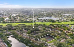1530 NW 96th Ave, Pembroke Pines, FL 33024
