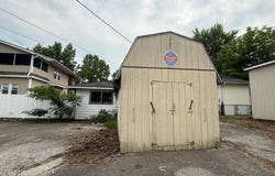 1814 Washington Avenue, Bedford, IN 47421-4133