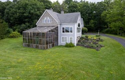 18 Indian Pipe Drive, North Greenbush, NY 12198