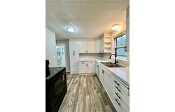 900 S Trail Ridge Drive, Independence, MO 64050