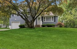 457 Valley Rd, Long Hill Twp., NJ 07933