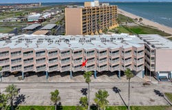 3938 Surfside Blve, Corpus Christi, TX 78402