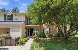 107 OLD FORGE Crossing, DEVON, PA 19333