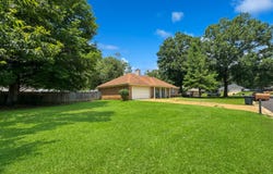 112 Eastwood Circle, Florence, MS 39073