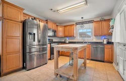 813 Grant  AVE, Prairie Grove, AR 72753