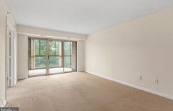 19385 CYPRESS RIDGE Terrace, LEESBURG, VA 20176