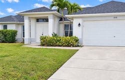 1515 SW 19th Place, Cape Coral, FL 33991