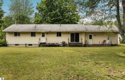 8113 Cherry, Cadillac, MI 49601
