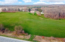 300 W Joliet Road, Valparaiso, IN 46385