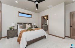 414 N Almond Ave, Brandon, SD 57005