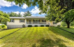 40 Ridge Street, Moro, IL 62067