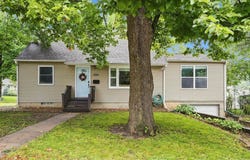 2006 Ashland Avenue, Cedar Falls, IA 50613