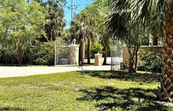 1516 BAYSHORE BOULEVARD, DUNEDIN, FL 34698