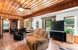139 NE 17th Street, Oak Island, NC 28465