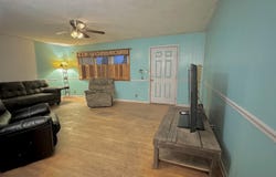 7060 County Road 8240, West Plains, MO 65775