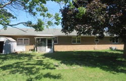 2130 S Bolton, FREEPORT, IL 61032