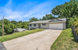 2004 Sunswept Lane, High Ridge, MO 63049