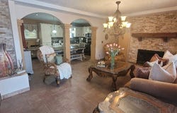 2004 N 10th Street, Garden City, KS 67846