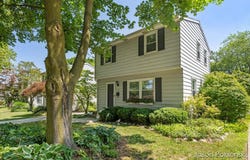 1330 Burke Avenue NE, Grand Rapids, MI 49505