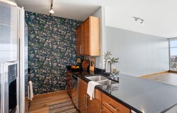 1550 E Royall Pl, Milwaukee, WI 53202