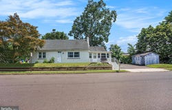 1315 LAKEVIEW DRIVE, LANSDALE, PA 19446