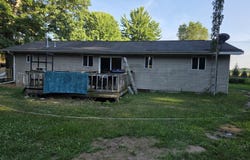 11828 E White Road, Ravenna, MI 49451