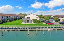 1 Anchorage Way, Freeport, NY 11520