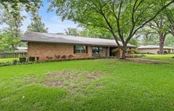 6 Knightsbridge Pl, Texarkana, TX 75503