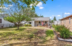 1417 Jefferson Ave, Yakima, WA 98902