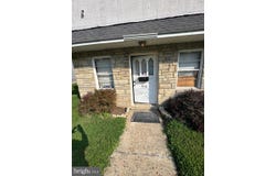 820 OAKLAND AVENUE, BURLINGTON, NJ 08016