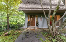 565 Knob View Drive, Winston-Salem, NC 27104
