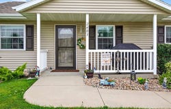 2403 W AMERICAN Drive, NEENAH, WI 54956