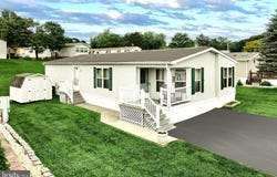 211 ROBIN DRIVE, RED LION, PA 17356