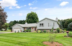 5447 W Netherwood Road, Oregon, WI 53575