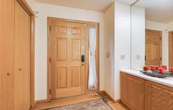 5 Anemone Circle, North Oaks, MN 55127