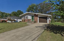 2125 Saint Michael Court S, Highland, IL 62249
