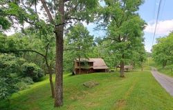 187 High Meadow Rd, Glenville, WV 26351