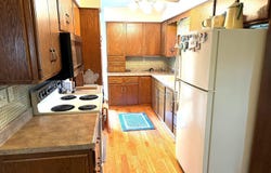1221 E Linden Street, Algona, IA 50511