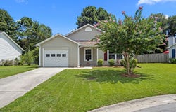 834 S Dogwood Lane, Swansboro, NC 28584