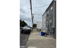 809 S 6TH STREET, CAMDEN, NJ 08102