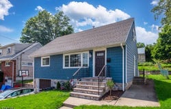 28 Highview Ave, Totowa Boro, NJ 07512-1635